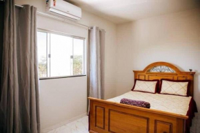Casa 5 quadras da praça central com piscina